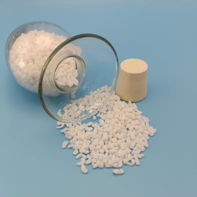 Sodium sulfate masterbatch